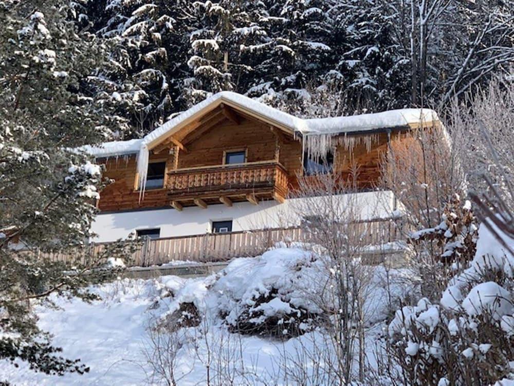 Renovated Holiday Home near Zell am See with Enclosed Garden - Exterior