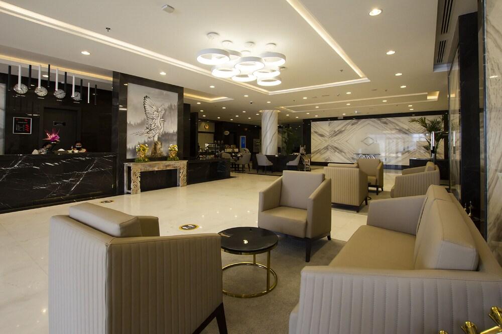 TIME Onyx Hotel Apartment - Lobby