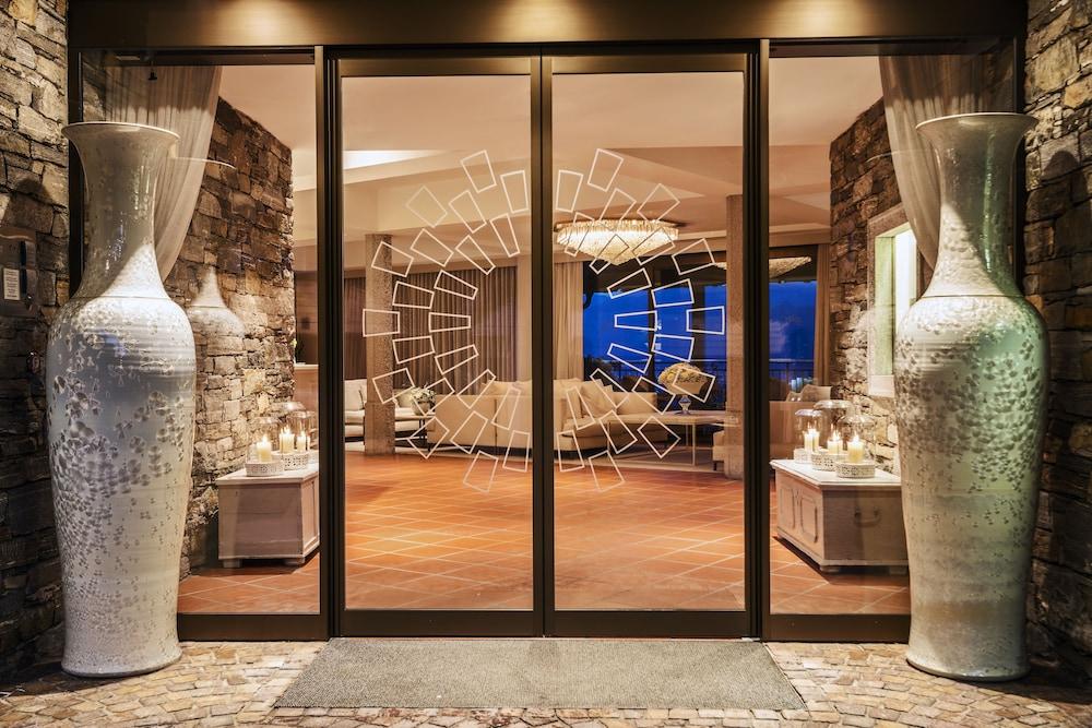 Villa Orselina – Small Luxury Hotels - Interior Entrance