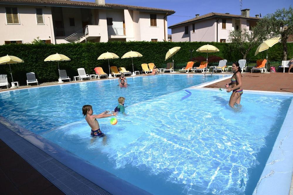 Hotel Bella Peschiera - Pool
