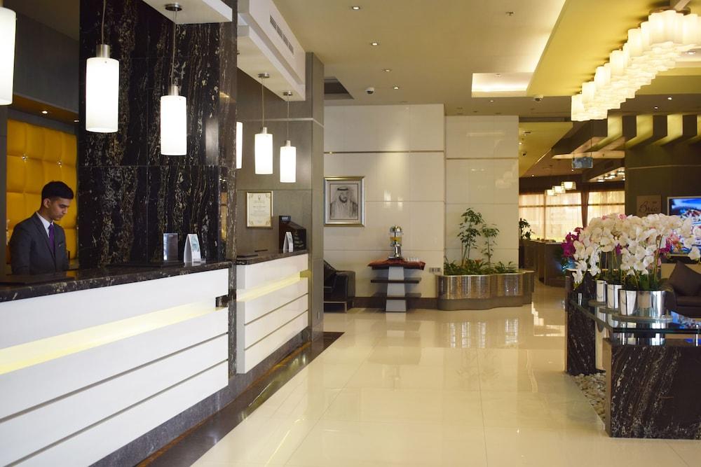 فندق تايم جراند بلازا، مطار دبي - Reception