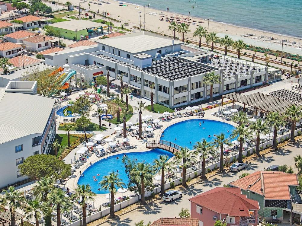 Palm Wings Beach Resort & Spa Kusadasi- All Inclusive - Exterior