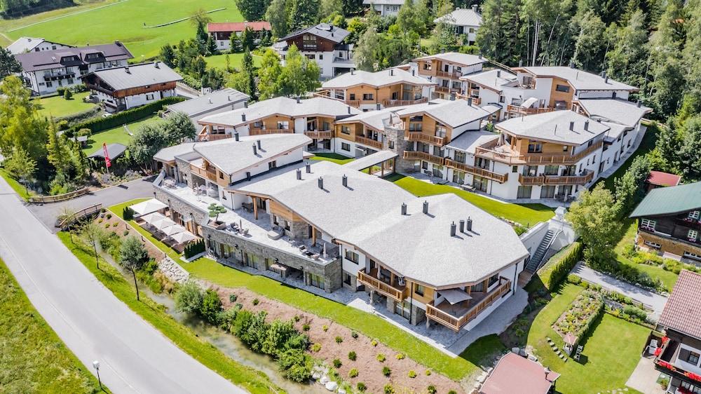 AlpenParks Chalet & Apartment Alpina Seefeld - Aerial View