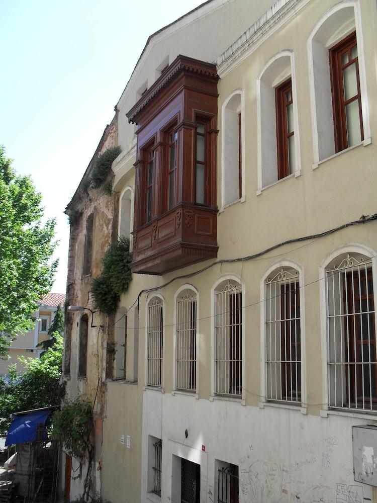 The Pashas House - Exterior