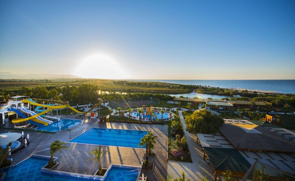 Port Nature Luxury Resort & Spa – All Inclusive - Aqua Center