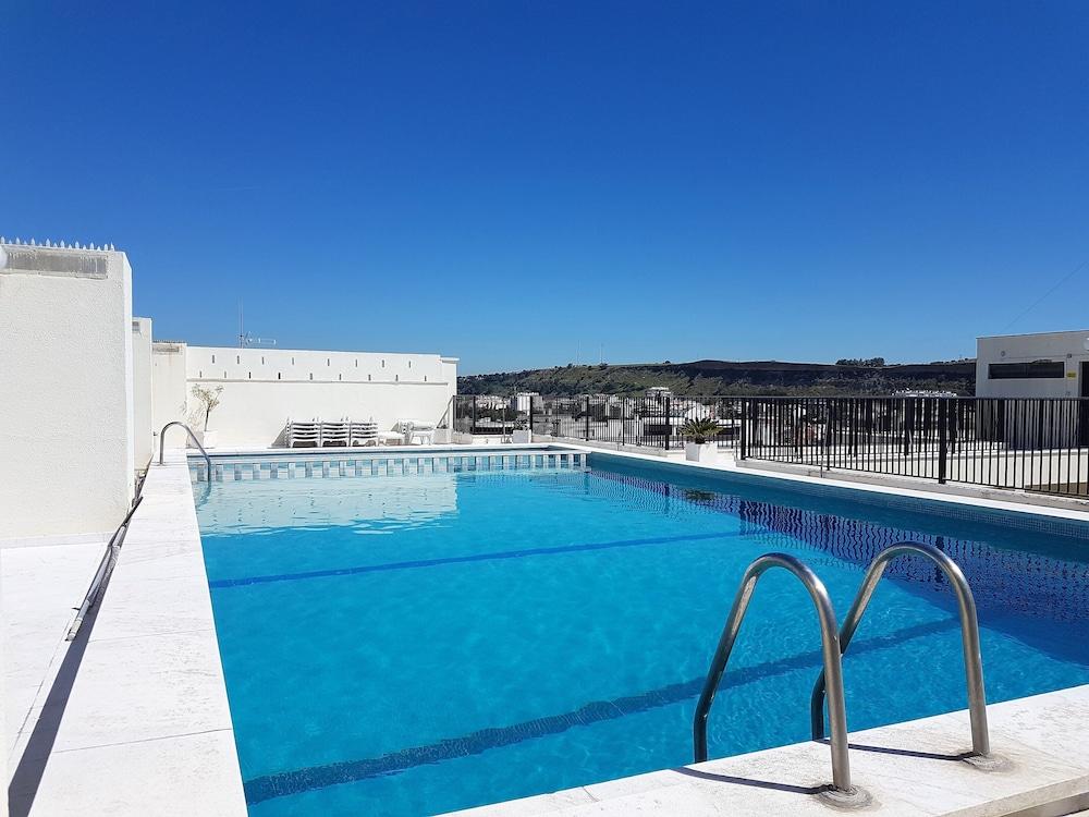 Caparica Luxury Apartment by Host-Point - Outdoor Pool