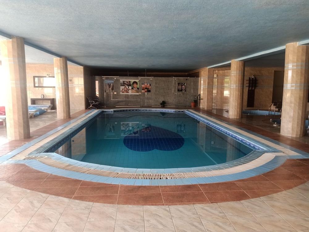 Pensée Beach Resort Marsa Alam Operated by Three Corners Hotels & Resort - Indoor Pool