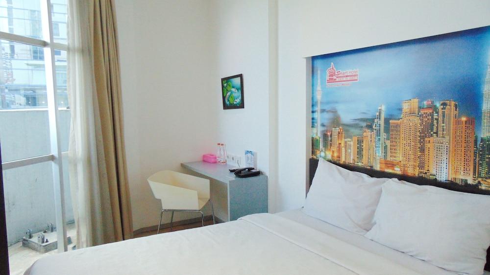 Smart Hotel Thamrin Jakarta - Room
