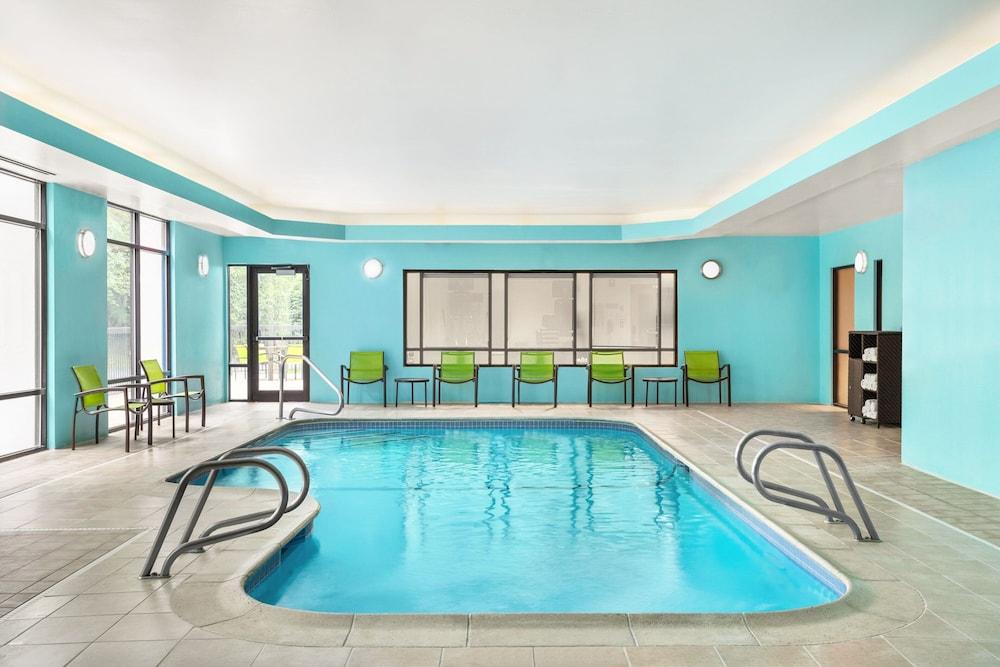 SpringHill Suites by Marriott Boston/Andover - Waterslide
