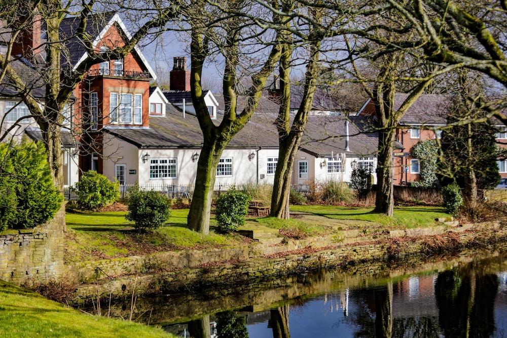 Best Western Manchester Bury Bolholt Country Park Hotel - Property Grounds