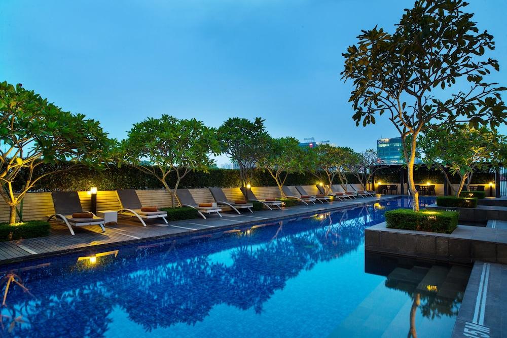 Santika Premiere Dyandra Hotel & Convention - Medan - Pool