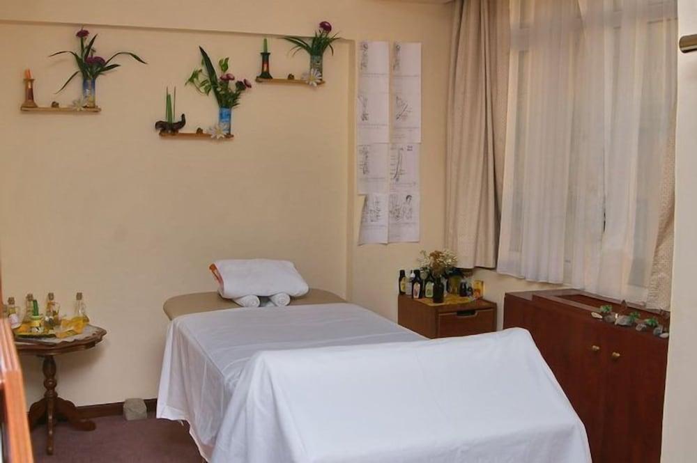هوتل أوزبكستان - Treatment Room