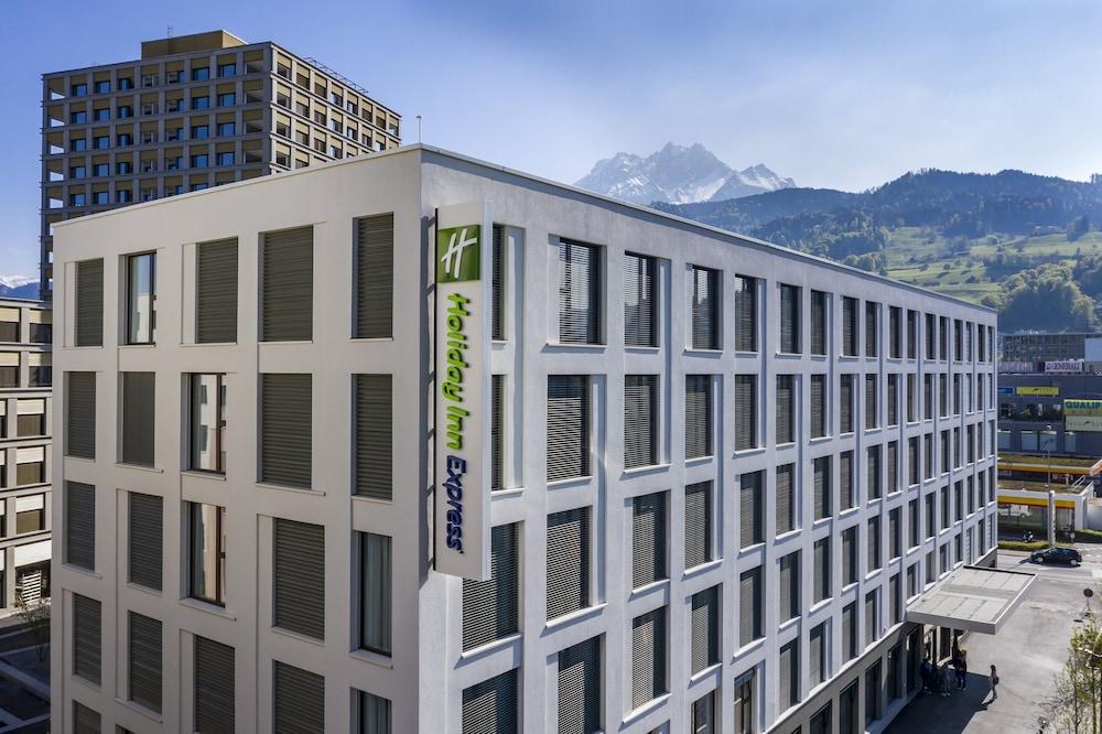 Holiday Inn Express Luzern - Kriens, an IHG Hotel - Featured Image