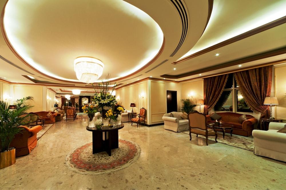 Magnum Hotel & Suites West Bay - Interior