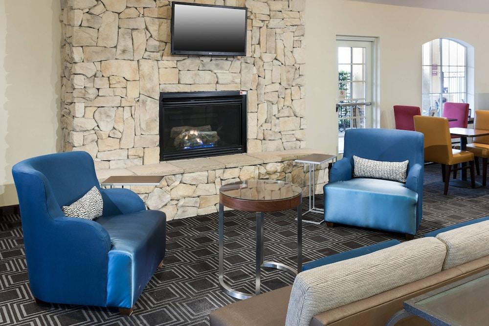 TownePlace Suites by Marriott San Antonio Airport - Featured Image