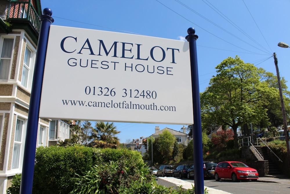 Camelot Guest House - Exterior detail