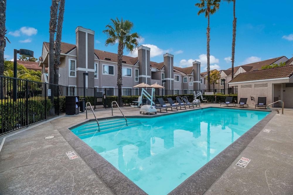 Sonesta ES Suites Huntington Beach Fountain Valley - Outdoor Pool