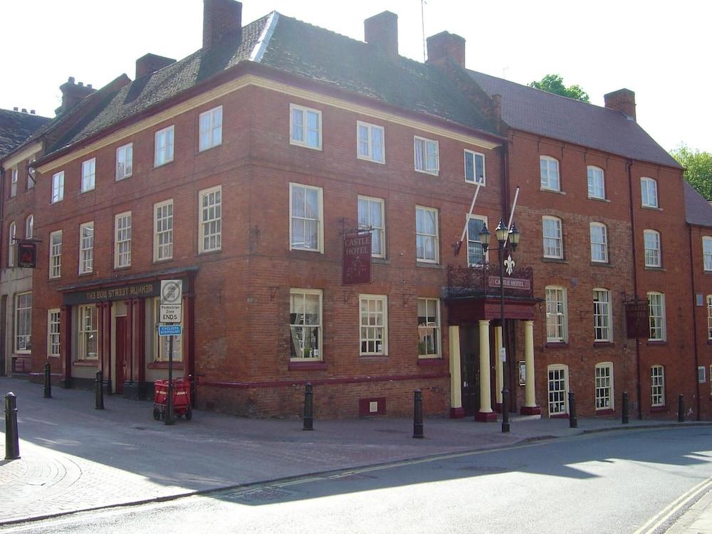 The Castle Hotel Tamworth - Exterior