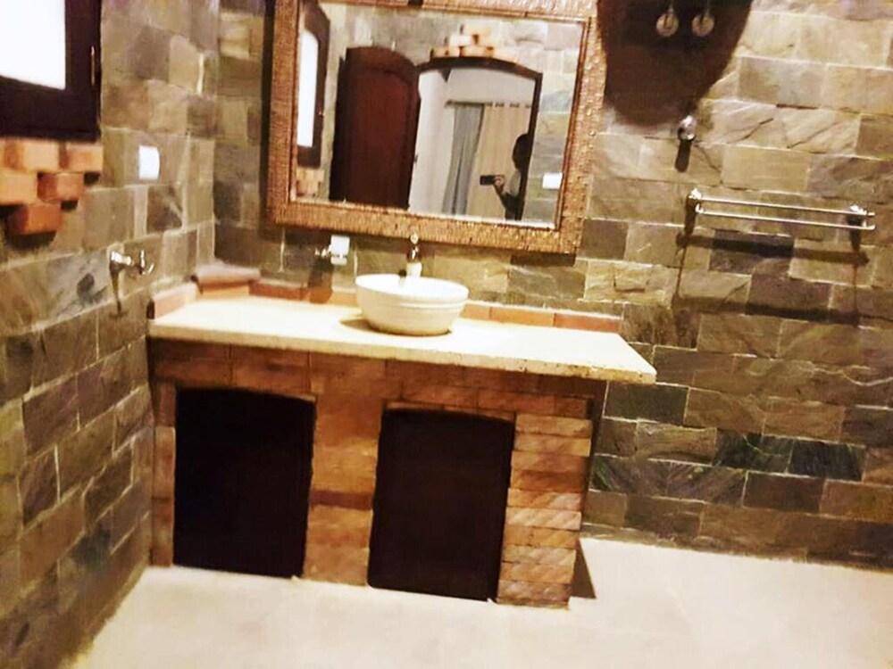 Nile Den Dome Villa - Bathroom