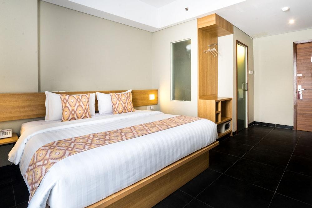 Maple Hotel Jakarta - Room