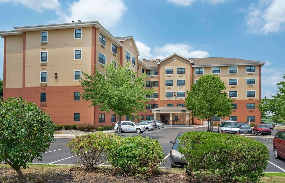 Extended Stay America Suites Secaucus Meadowlands - Exterior