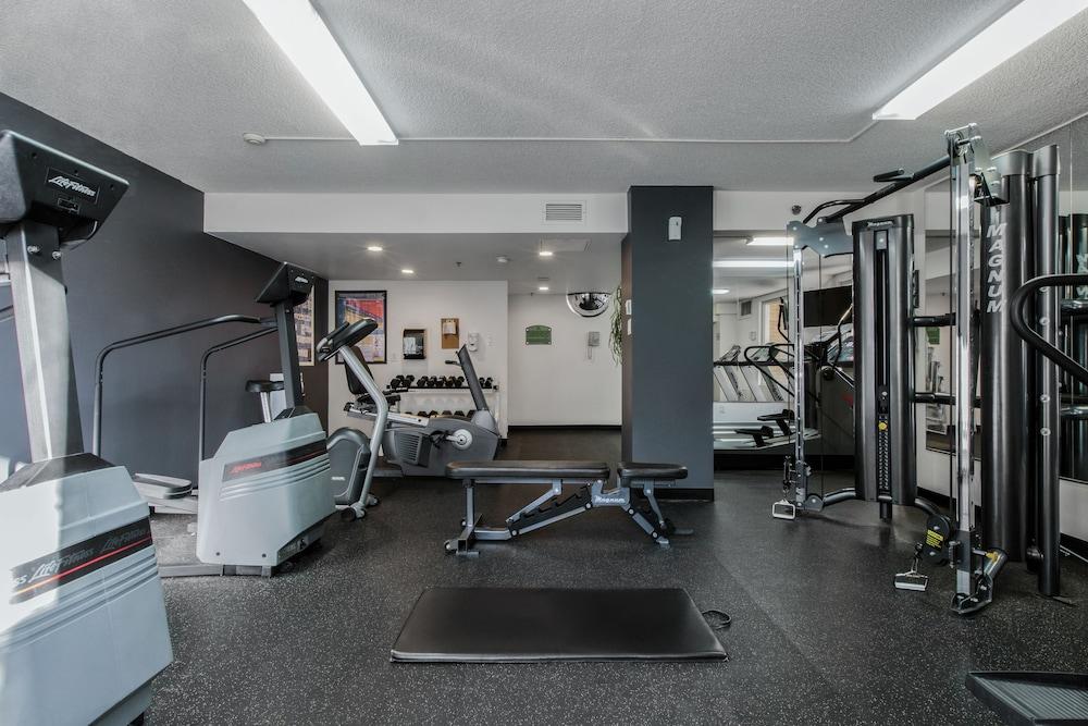 Hotel Faubourg Montreal - Gym
