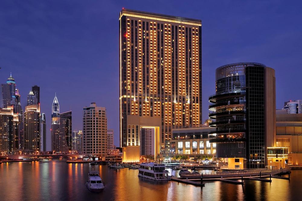 JW Marriott Hotel Marina - Featured Image