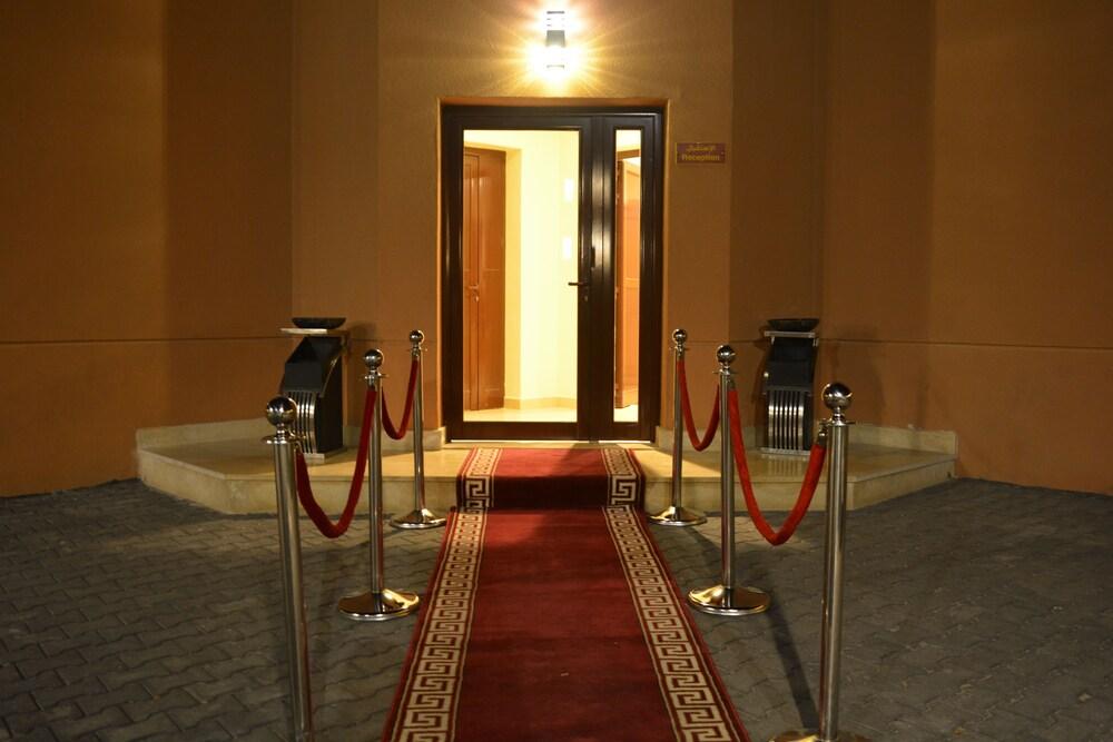 Aquamarine Kuwait Resort - Interior Entrance