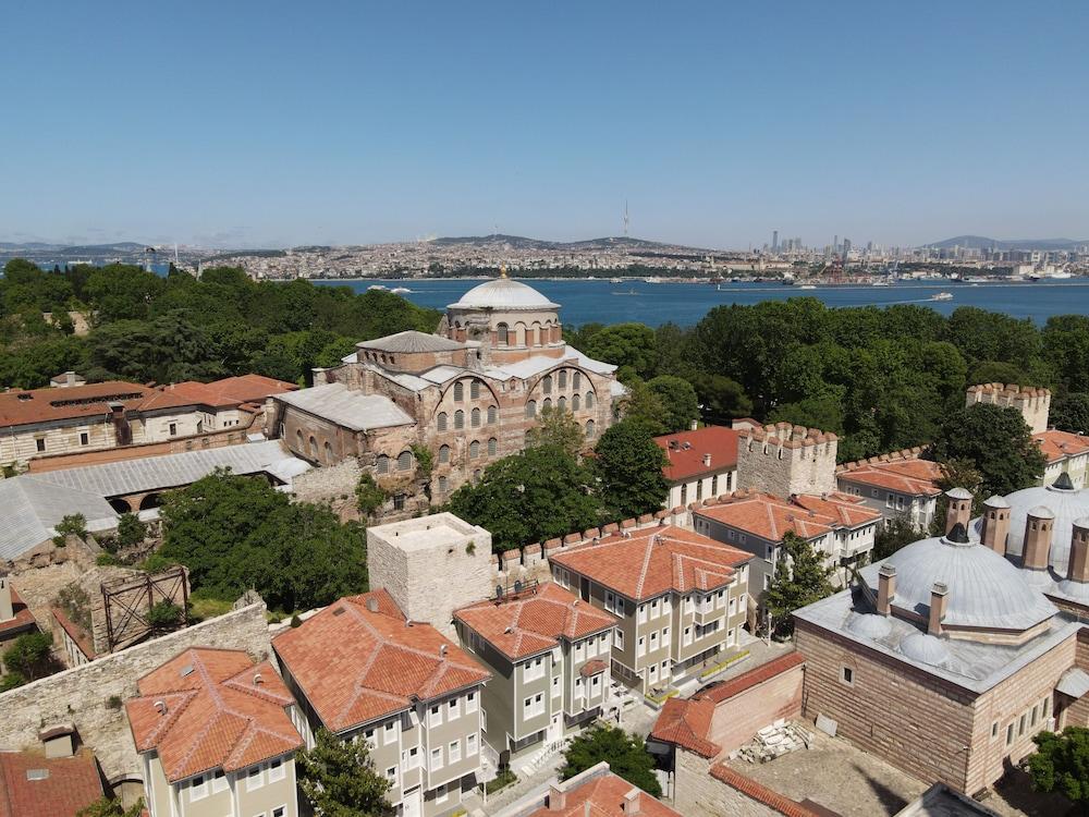Hagia Sofia Mansions Istanbul, Curio Collection by Hilton - Exterior