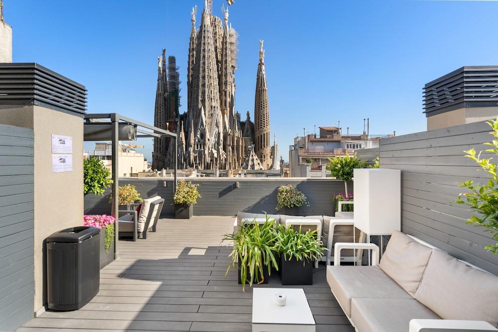 Sensation Sagrada Familia - Featured Image