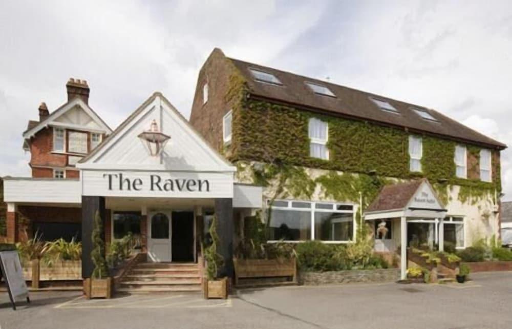 The Raven Hotel by Greene King Inns - Exterior