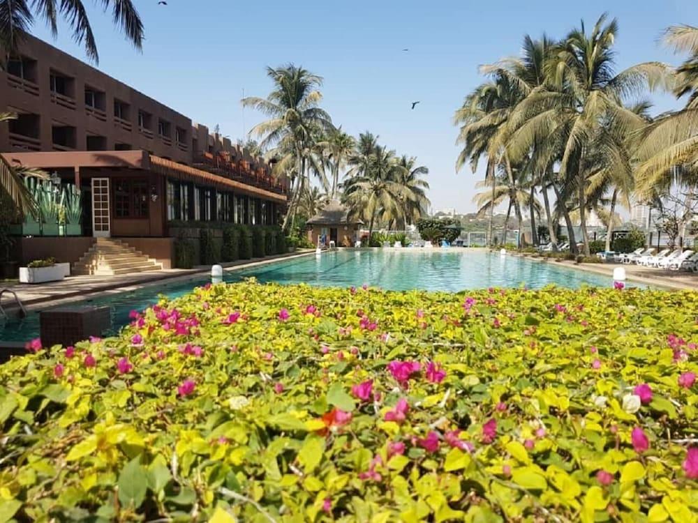 Hotel Jardin Savana Dakar - Pool