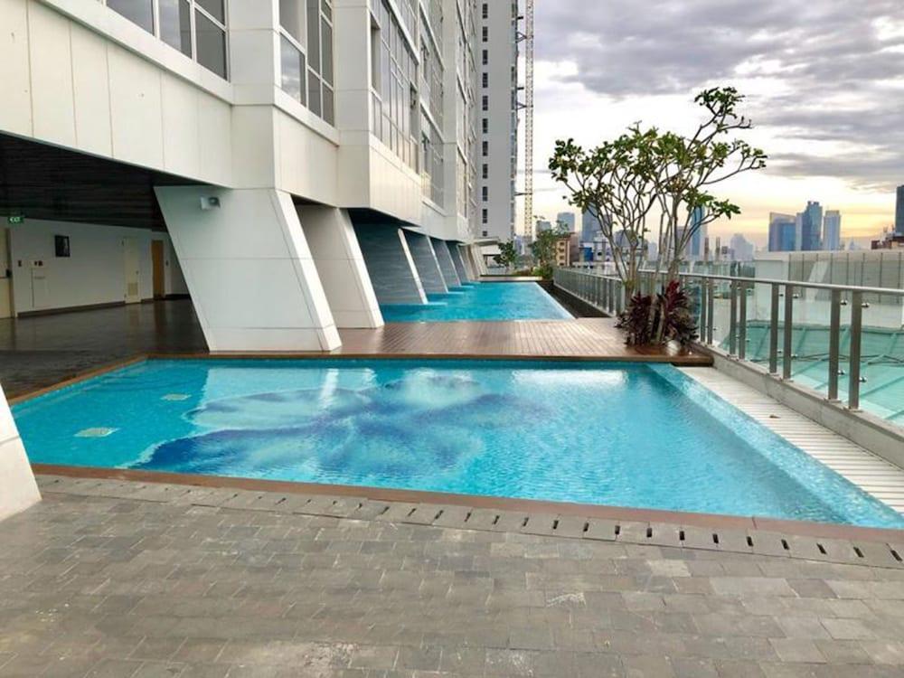 Menteng Park Apartment by Mediapura - Outdoor Pool