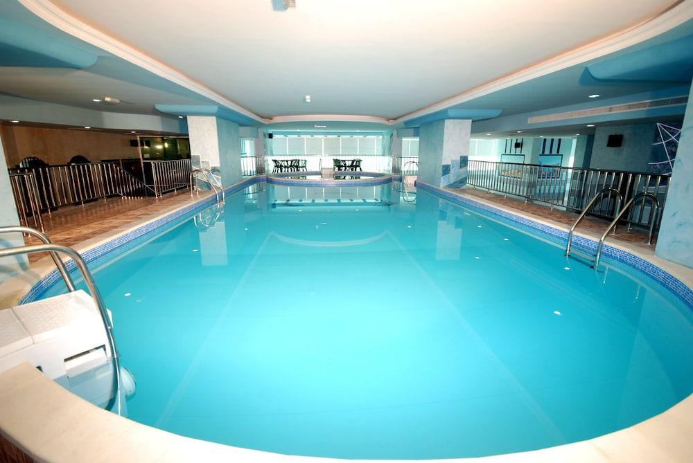 برج البستان للأجنحة الفندقية - Indoor Pool