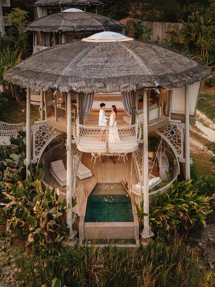 TreeHouse Villas - Adults Only - Featured Image