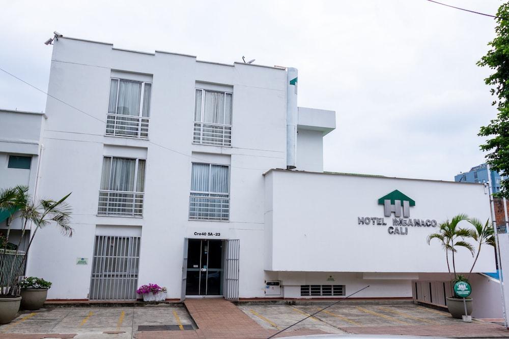 Hotel Imbanaco - Featured Image