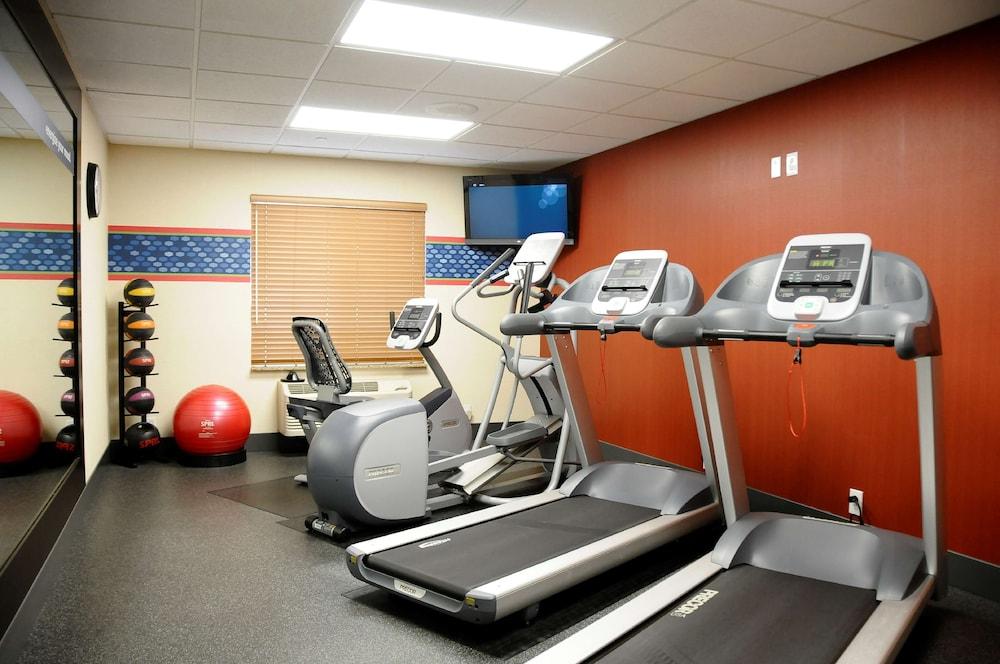Hampton Inn & Suites Red Bluff - Fitness Facility