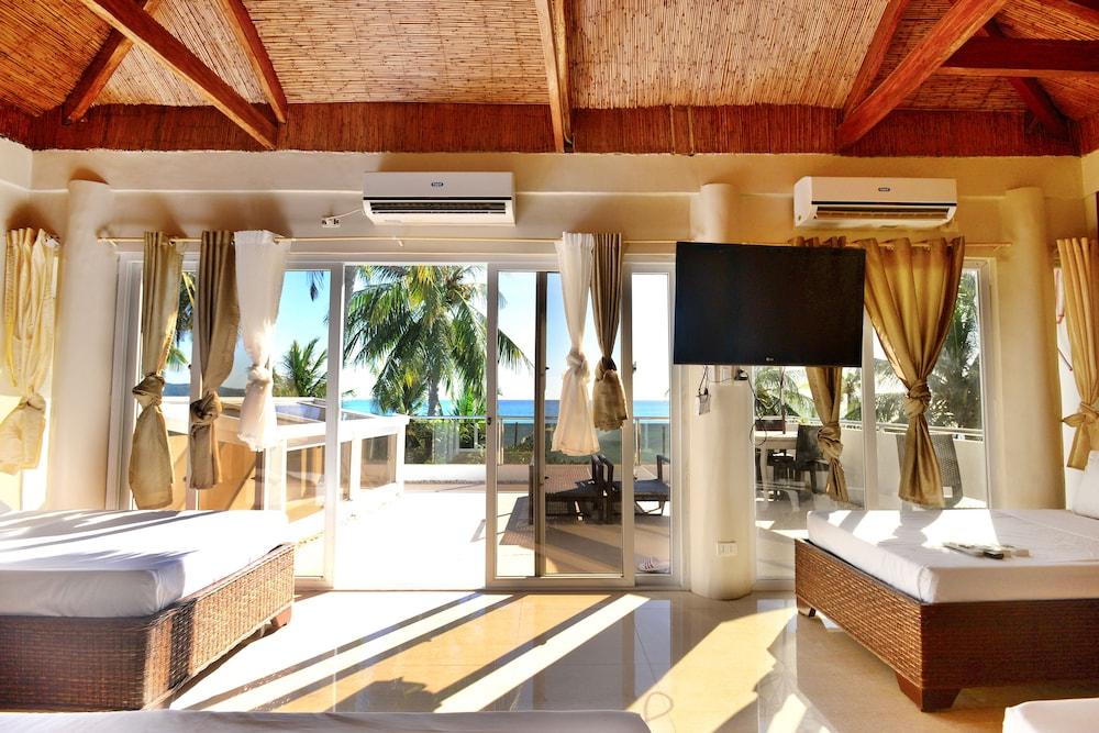 Kaiyana Boracay Beach Resort - Room