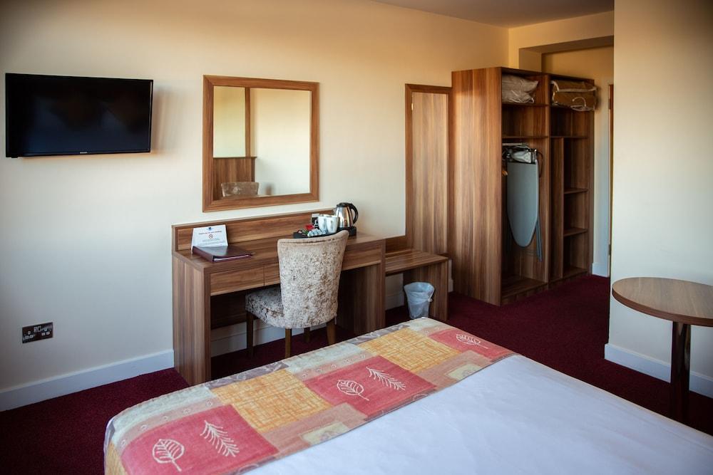 West County Hotel - Room