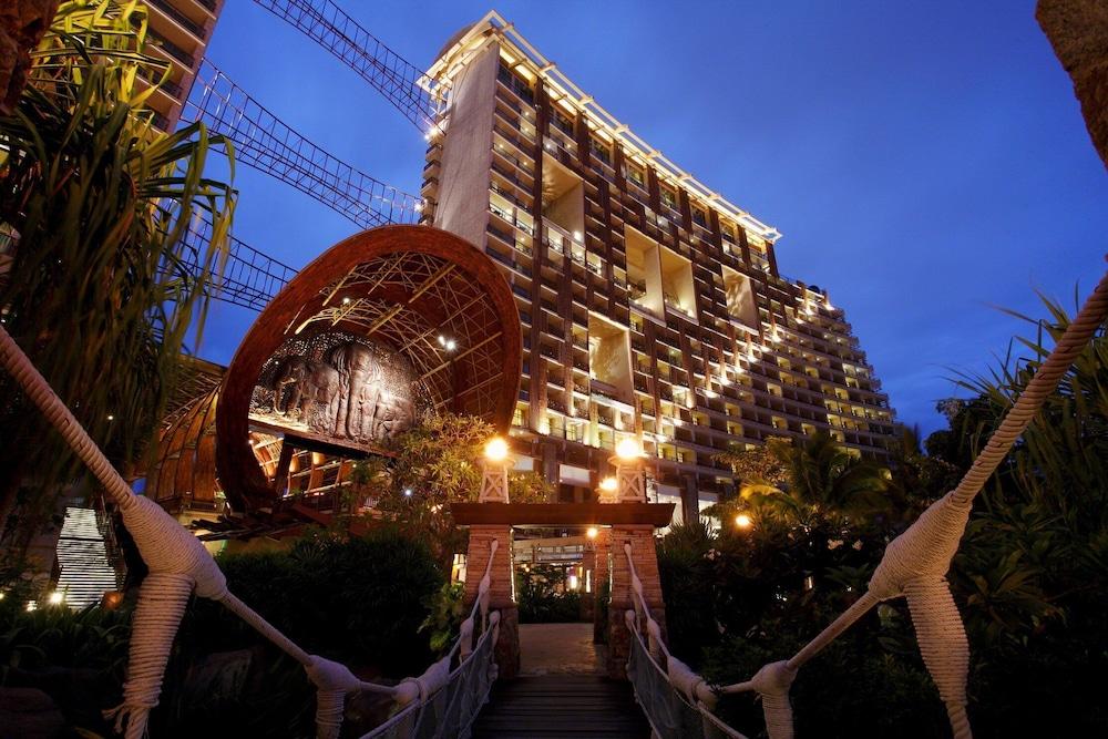 Centara Grand Mirage Beach Resort Pattaya - Exterior