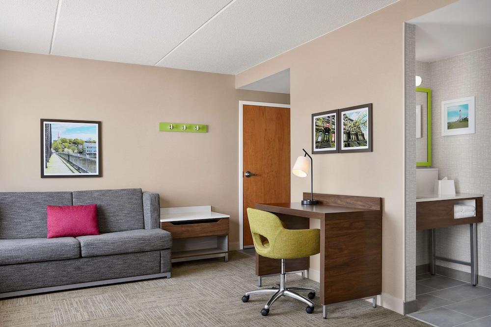 Hampton Inn & Suites New Haven - South - West Haven - Featured Image