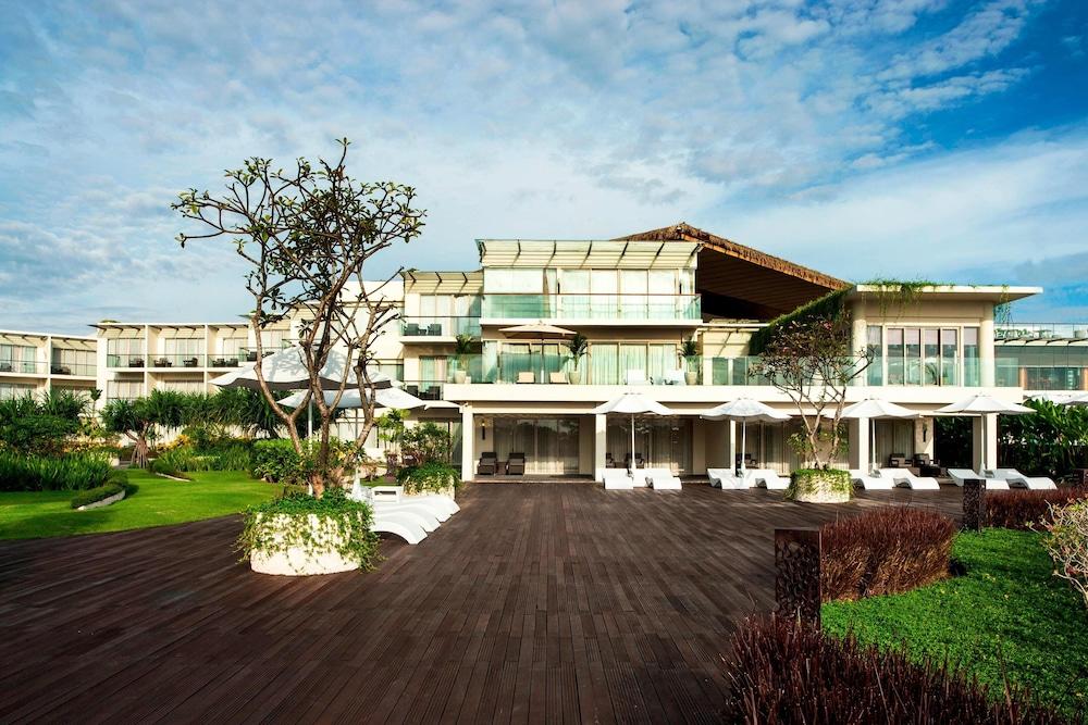 Sheraton Bali Kuta Resort - Exterior