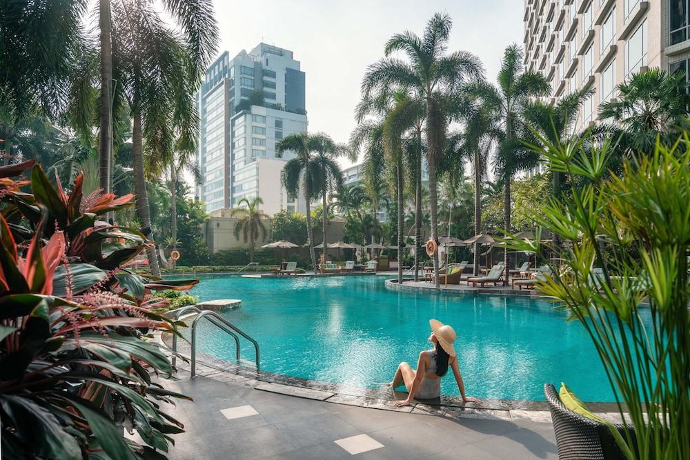 Conrad Bangkok - Outdoor Pool