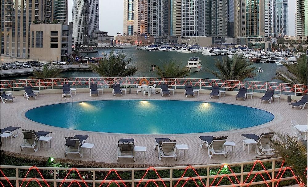 Marina Hotel Apartments - Outdoor Pool