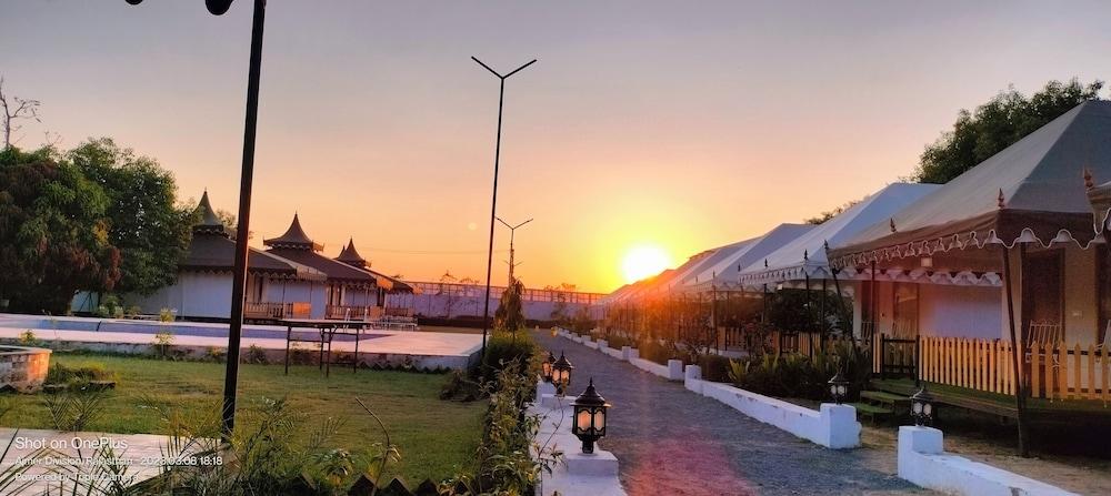 The Glorious Hills Resort Pushkar - Exterior