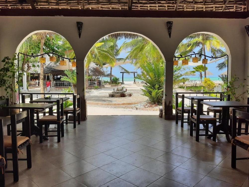 Waikiki Zanzibar Resort - Featured Image