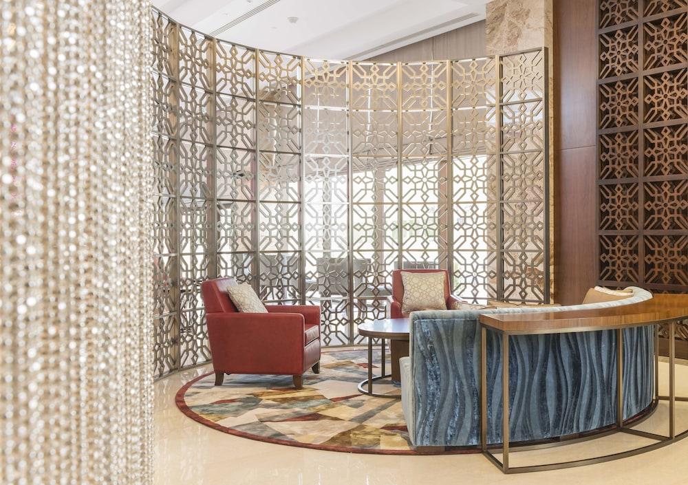 Sheraton Oman Hotel - Lobby Lounge