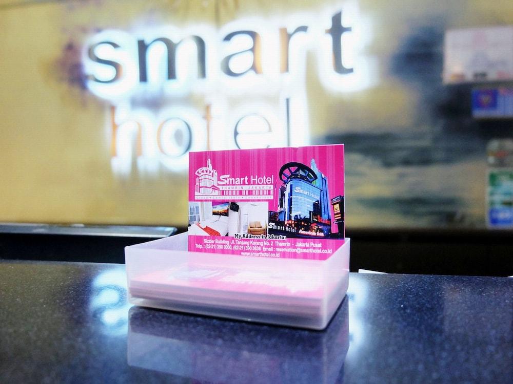Smart Hotel Thamrin Jakarta - Reception