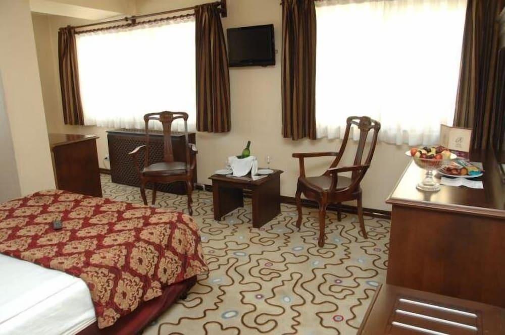 Angora Hotel - Room