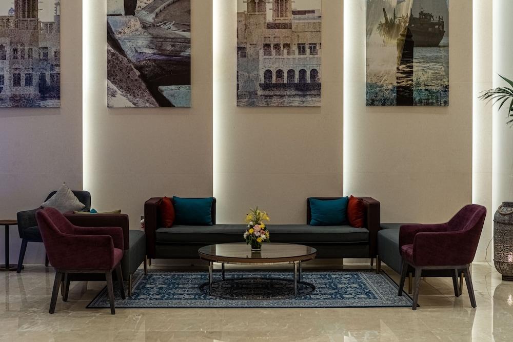 Suha Mina Rashid Hotel Apartments - Lobby Sitting Area